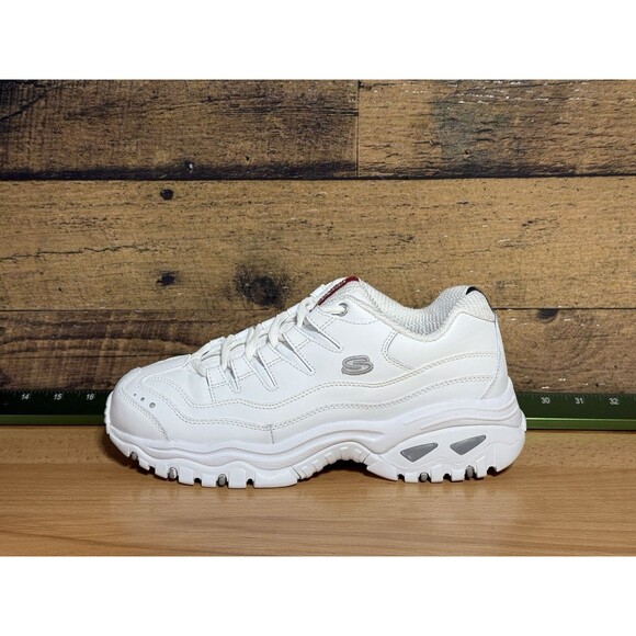 Skechers Sport White Tennis Shoe 2250EW Size 10 US Wide Y2K Excellent Condition - Picture 1 of 13